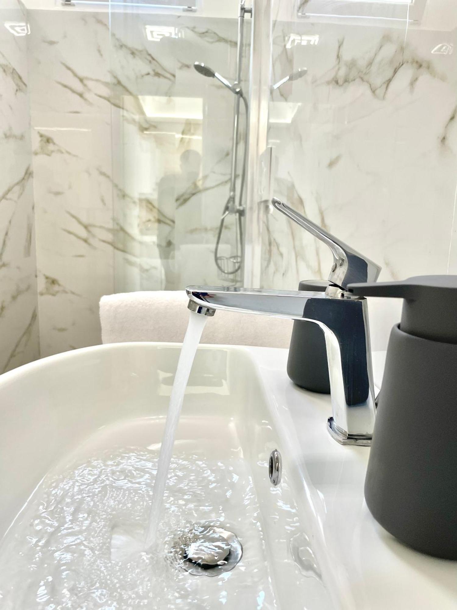 Vohis Luxury House - Fast Wi-Fi & Easy Parking Apartment Lecce Luaran gambar